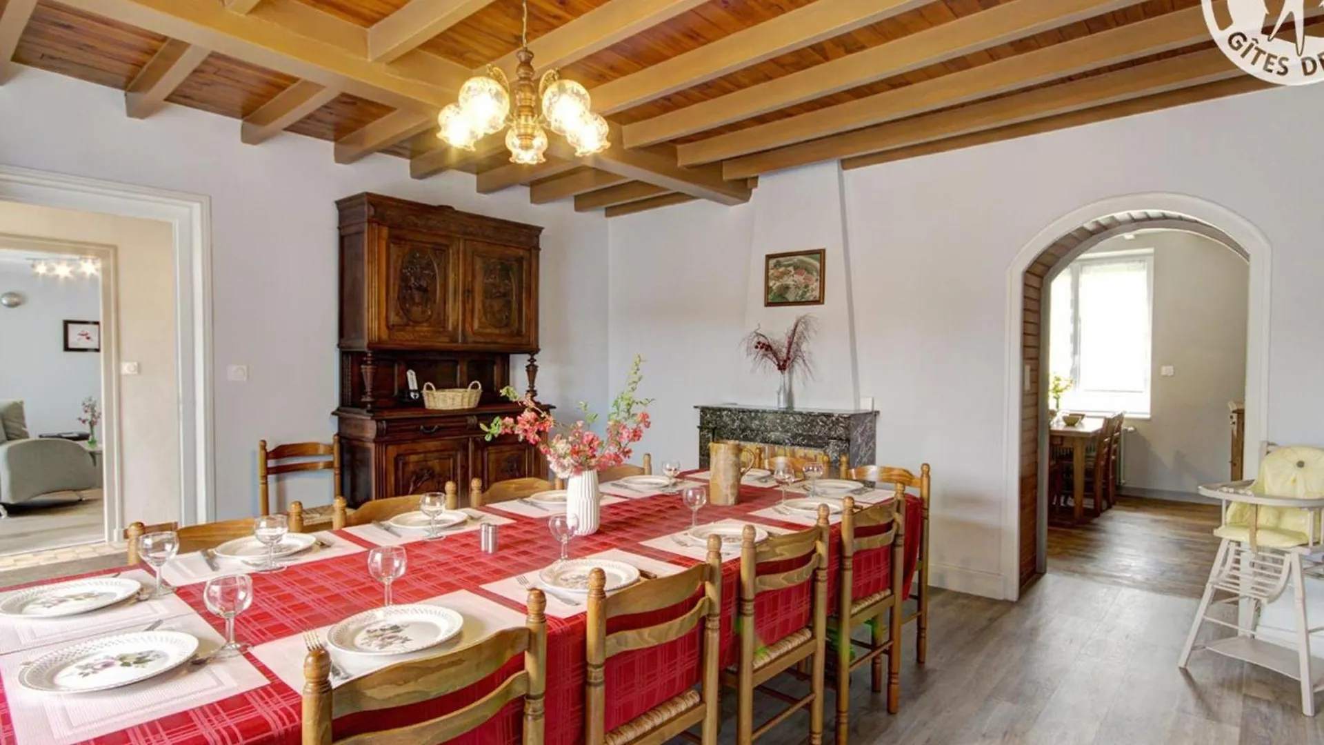 Gite Familial 200M² Avec 6 Chambres, Terrasse, Jardin, Proche Ferme, Charges Incluses, Animaux Acceptes - Fr-1-496-18 Saint-Didier-sur-Rochefort بيت للعطل